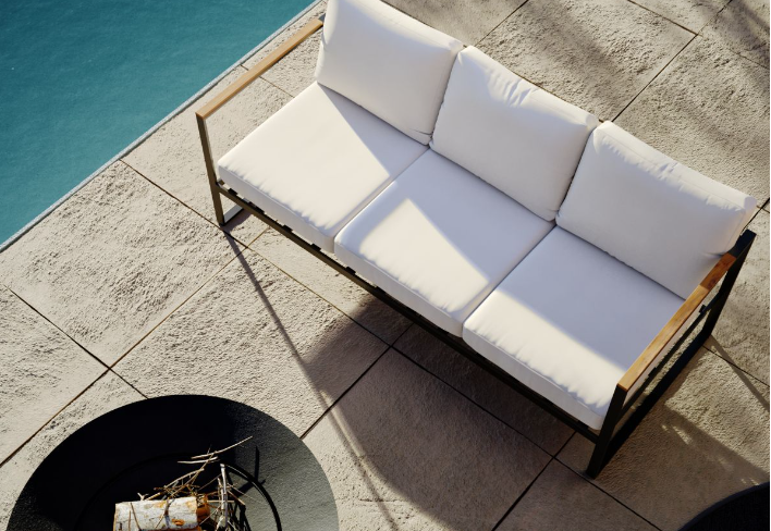 Louis Outdoor Sofa