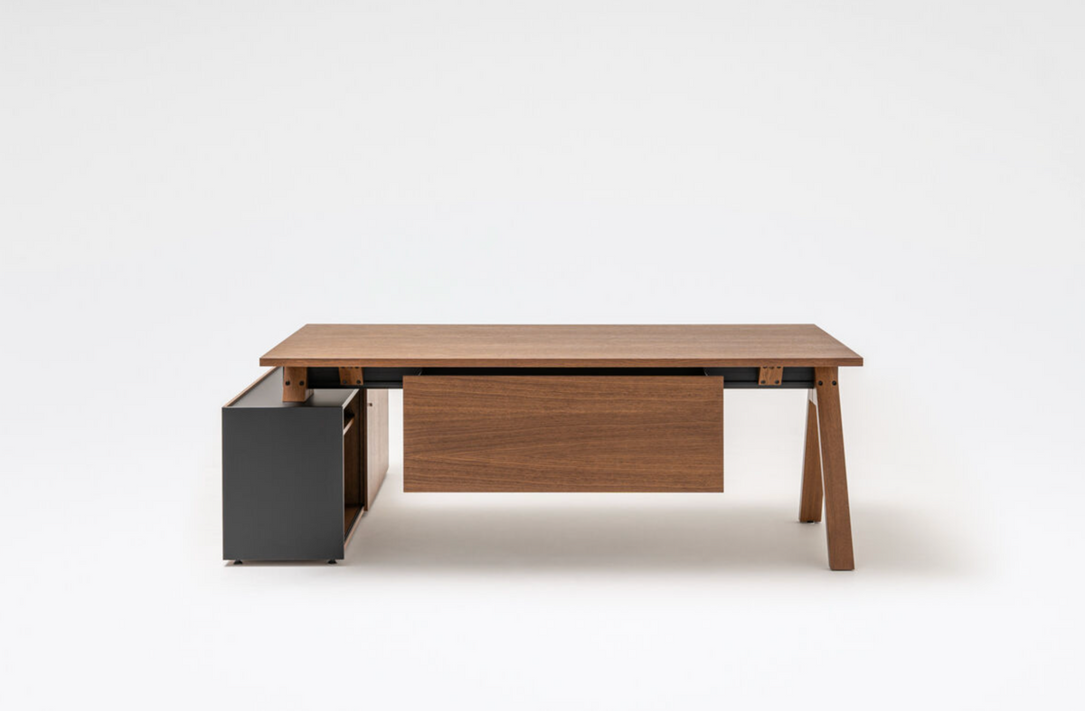 MDD Viga Executive Desk