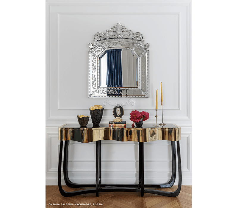 Boca do Lobo Sinuous Gold Console